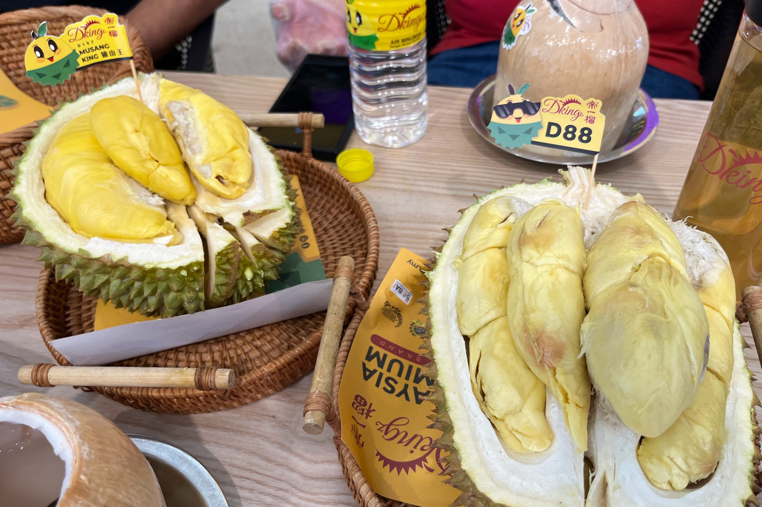 Ini 10 Lokasi Jualan Durian Yang Boleh Anda Kunjungi – Boleh Melakukan Pesanan Melalui Aplikasi Grab