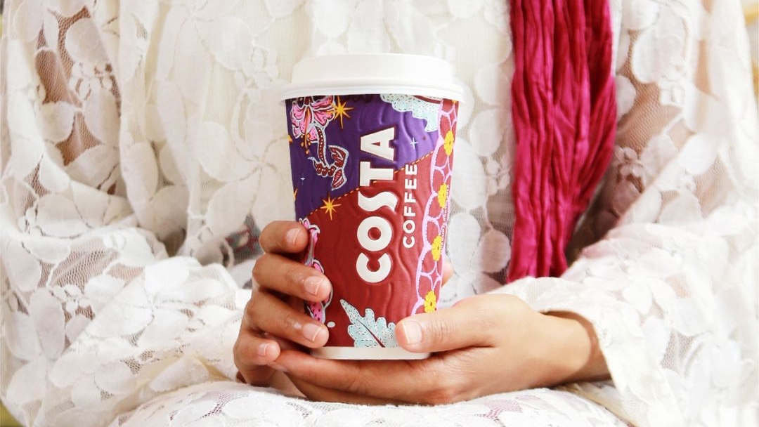 Rekaan Batik Pada Cawan Costa Coffee Sempena Ramadan – Dapatkan Di Costa Smart Cafe Berdekatan