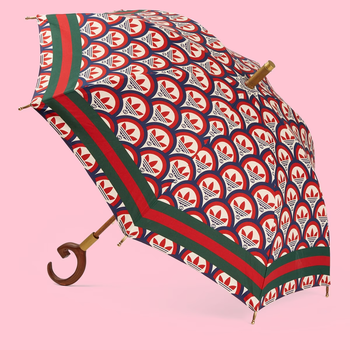 Koleksi Gucci x Adidas – Perkenal Payung Dengan Motif Retro Yang Berharga Sekitar RM7,190