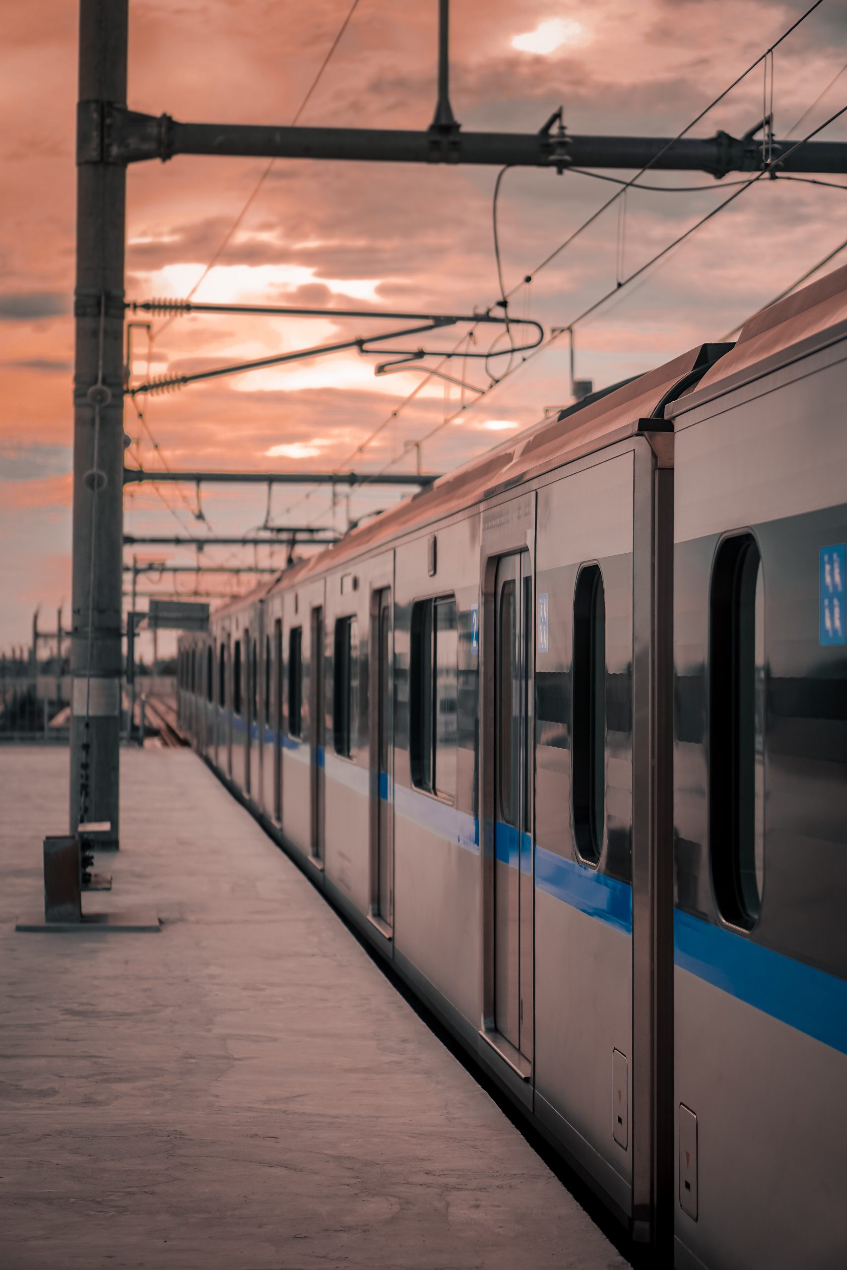 Penanganan Pandemi Makin Terkendali, Ayo Naik Kereta Lagi!
