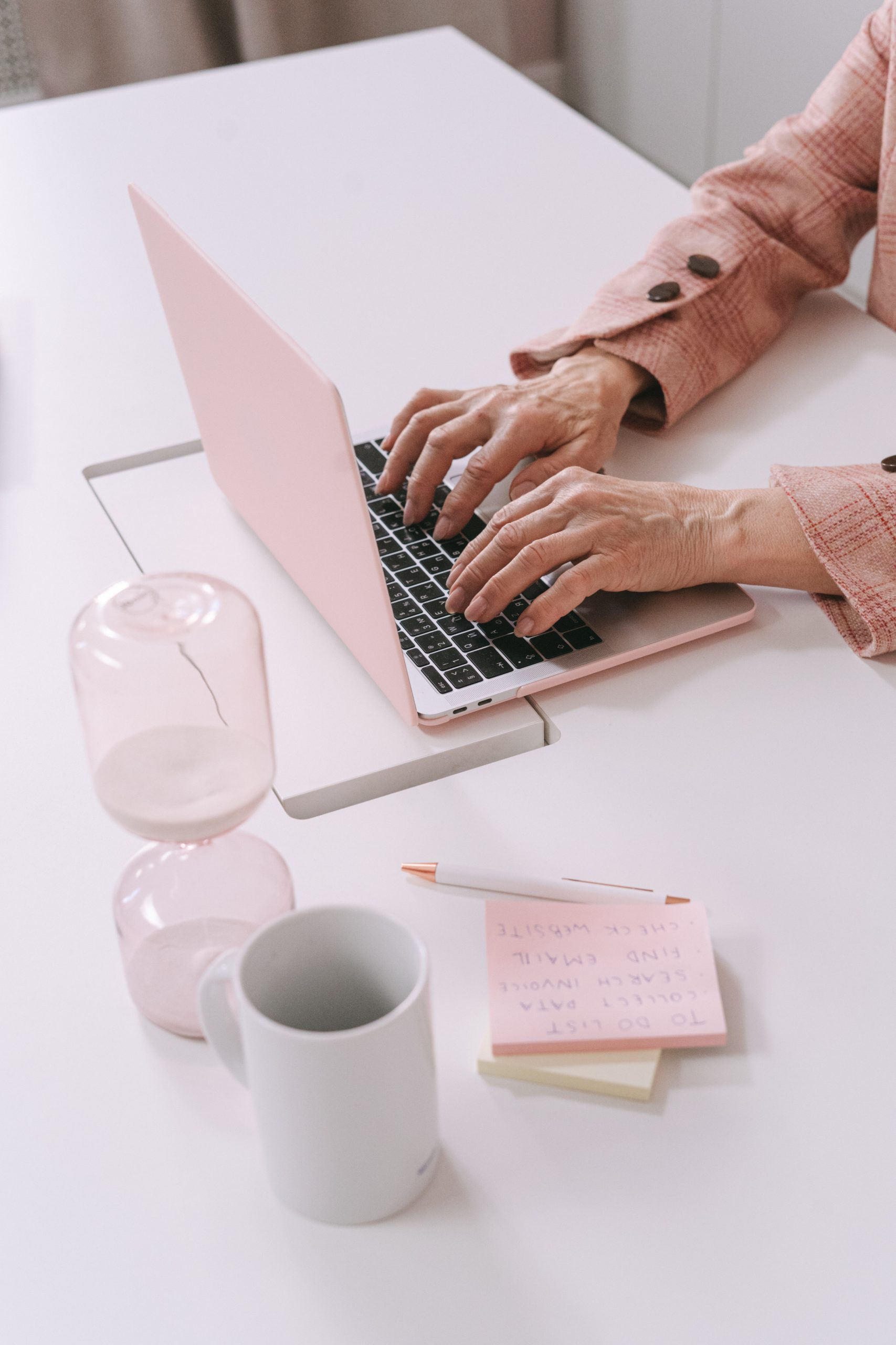Mari Rutin Membersihkan Keyboard Laptop
