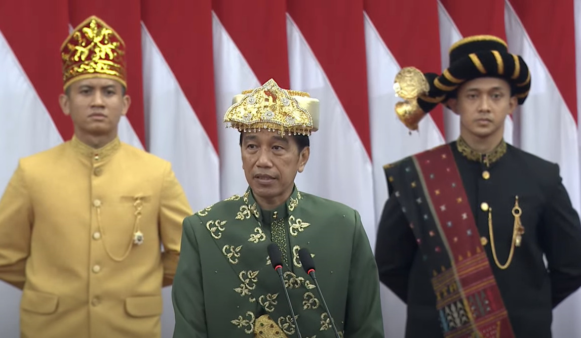 Melihat Ragam Busana Adat Pada Perayaan HUT Republik Indonesia