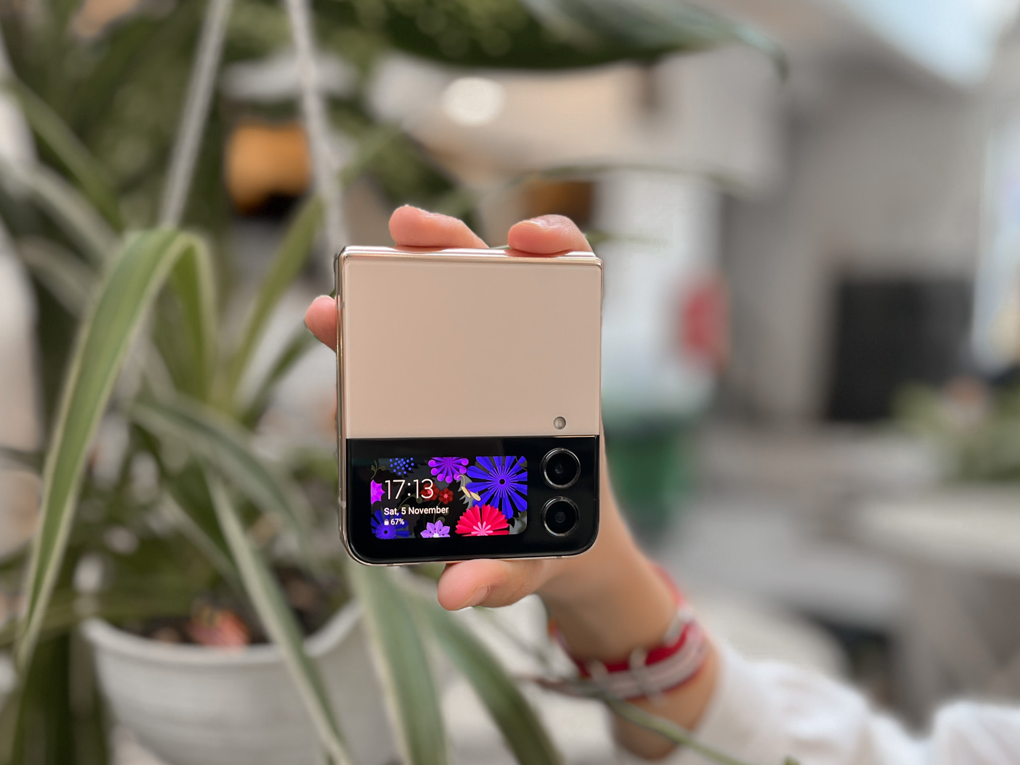 Samsung Galaxy Z Flip4 – Terokai Nilai Estetika Dan Dinamika Yang Ditawarkannya