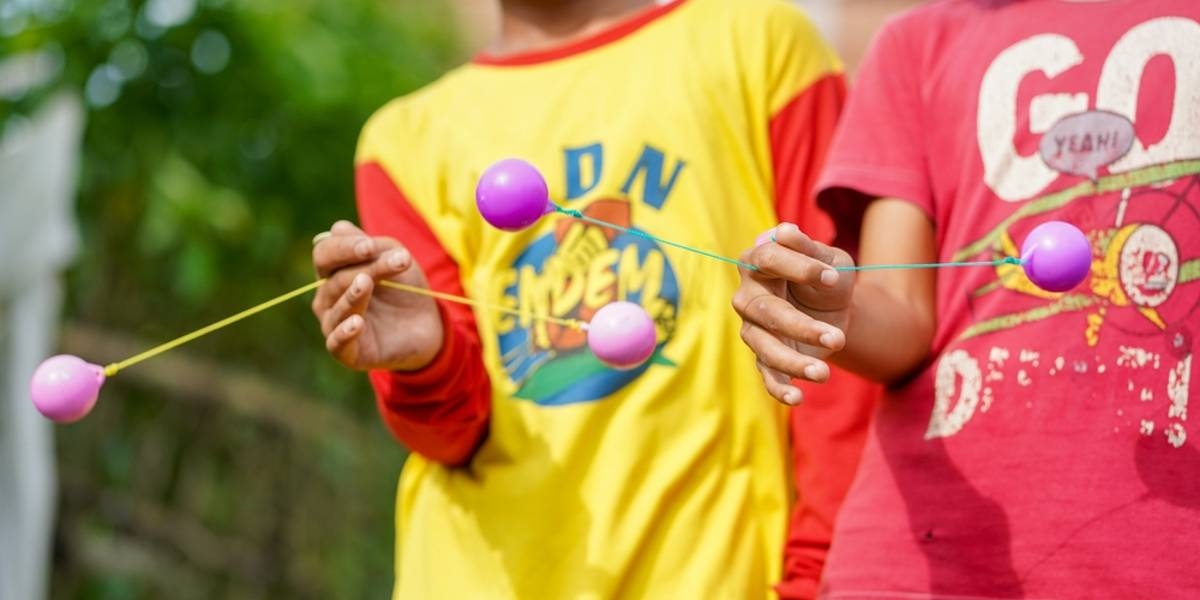 Lato-Lato Siap Merambah Malaysia, Mari Disimak Panduan Keamanannya&nbsp;