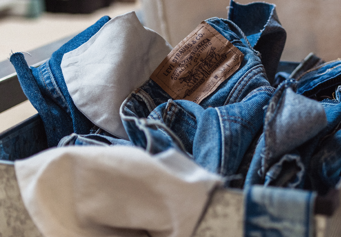 Tahukah Anda Fungsi Poket Kecil Pada Seluar Denim – Pada Awalnya Tercipta Bukan Untuk Syiling?