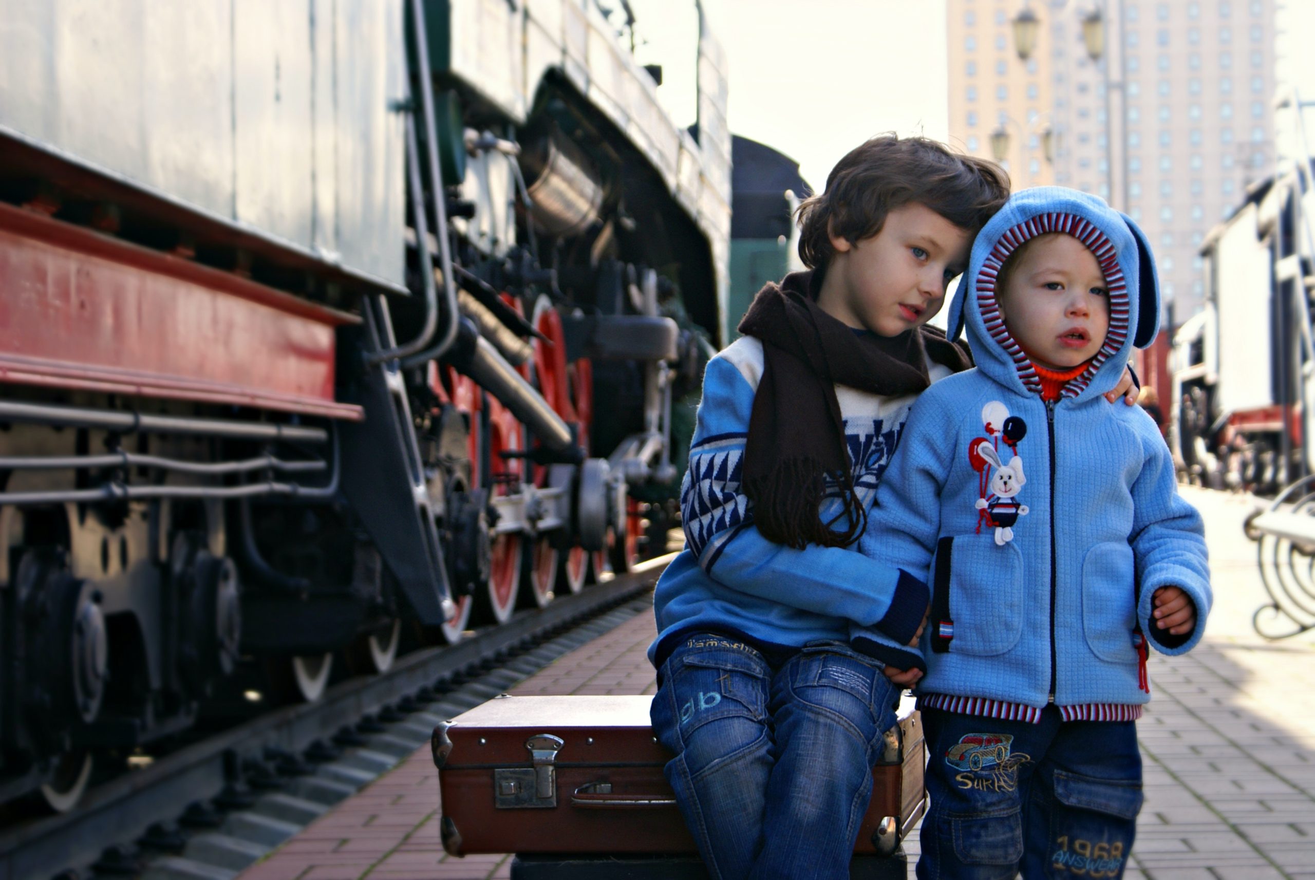 Berpetualang Bersama Anak Naik Transportasi Umum 