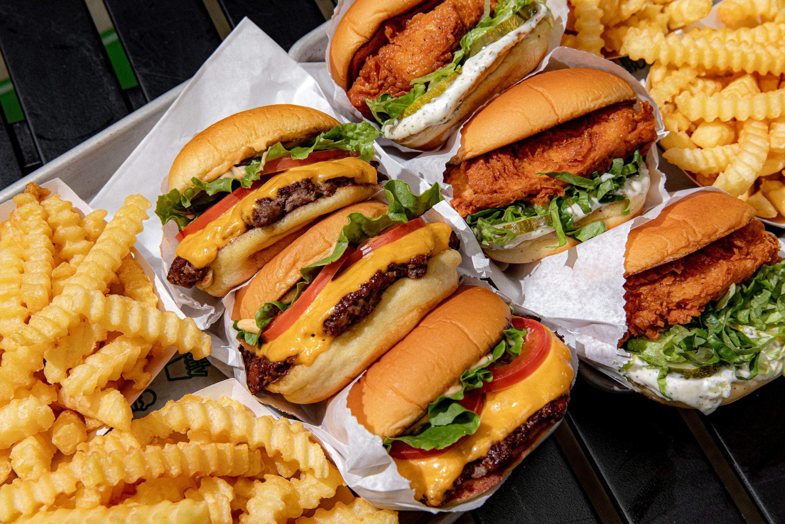 Shake Shack Kini Tiba Di Malaysia – Buka Cawangan Pertama Di Tun Razak Exchange (TRX)