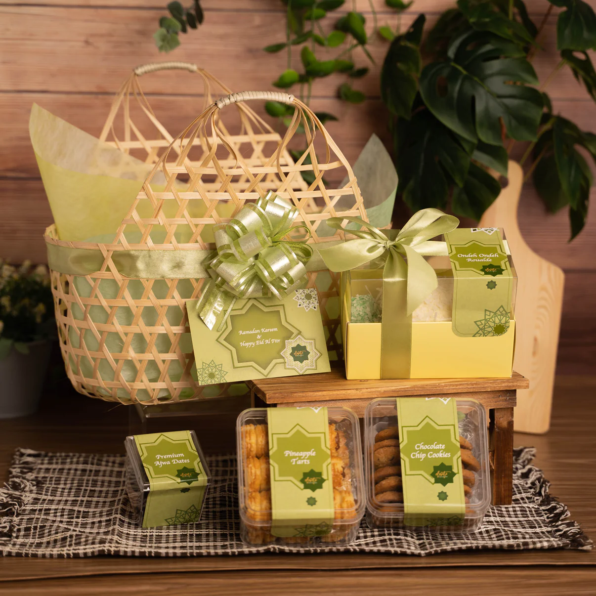 Dapatkan Kuih Raya Menarik Seperti Kek Ondeh-Ondeh, Tart Nanas Dan Banyak Lagi Di Elevate Patisserie
