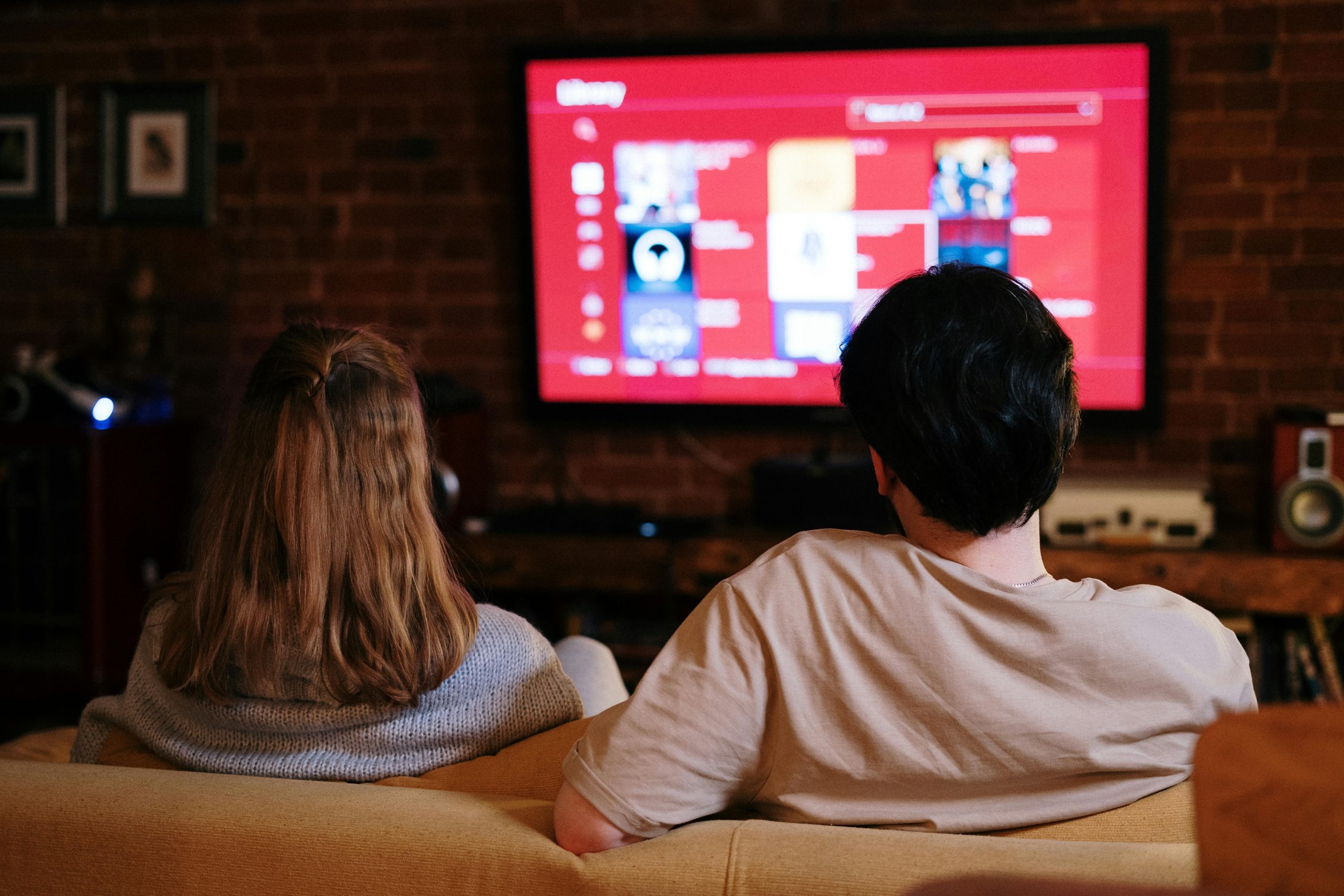 Serius Mau Maraton Nonton? Simak Tipsnya 