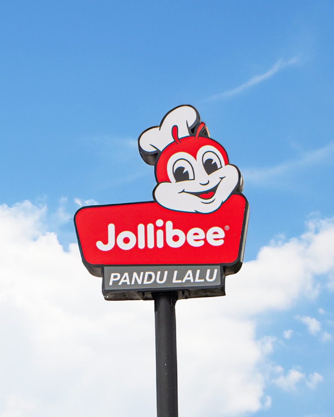 Jollibee Buka Cawangan Pandu-Lalu Pertama Di Seri Austin JB