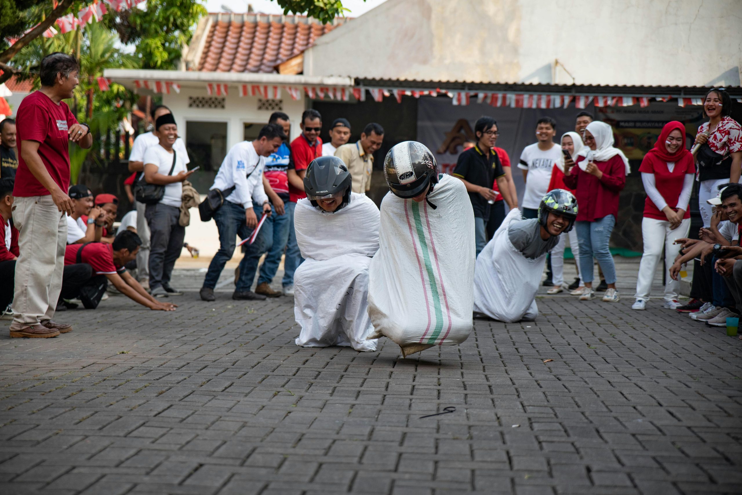 Memperkenalkan Anak Pada Lomba-Lomba Di Hari Raya Kemerdekaan