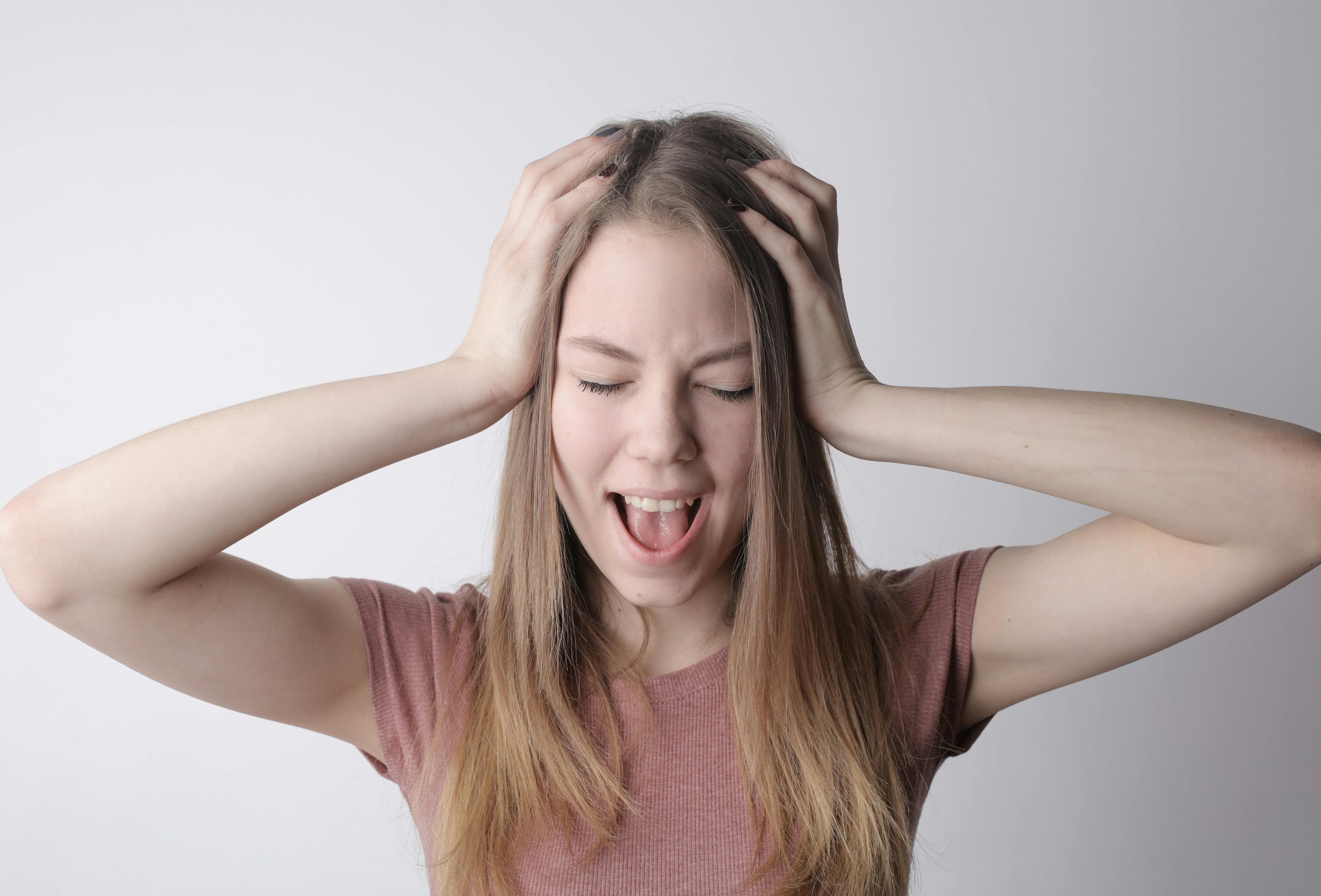 Adakah Itu Ketombe Atau Psoriasis Kulit Kepala? 