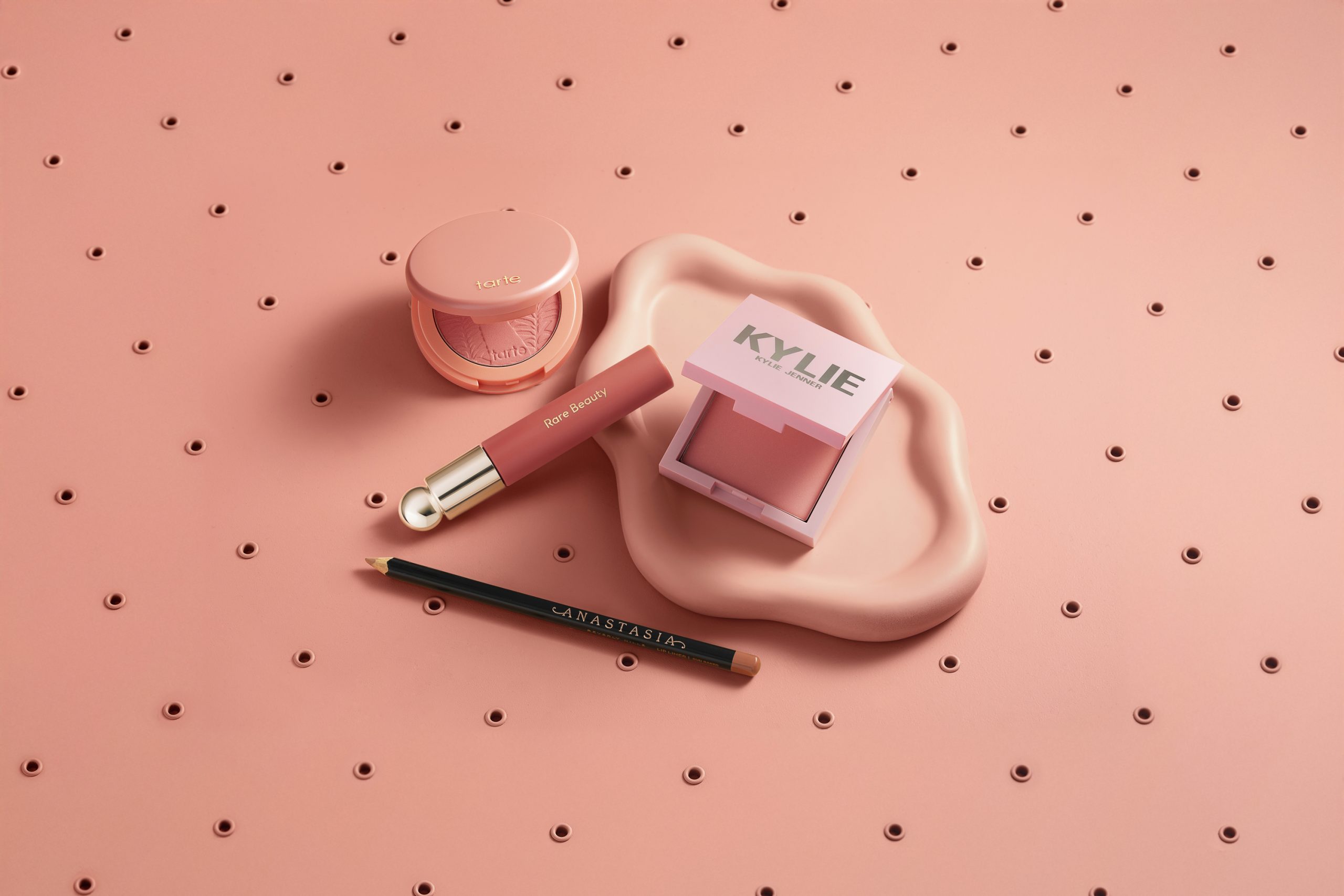 Sephora Malaysia Memperkenalkan Kempen Colour On Colour Selari Dengan Trend Solekan Monokrom
