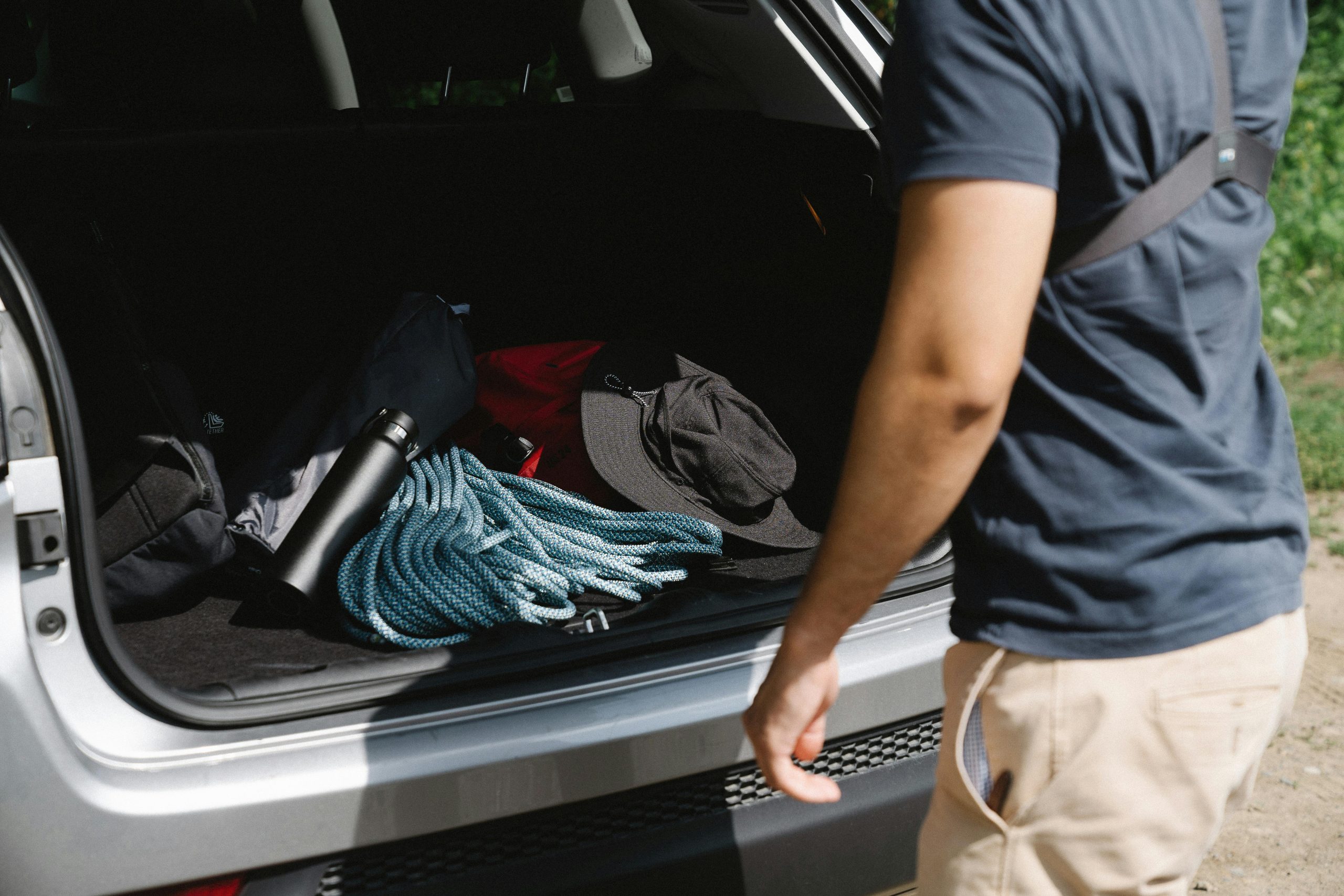 10 Barang Yang Tidak Patut Disimpan Dalam Kereta Anda