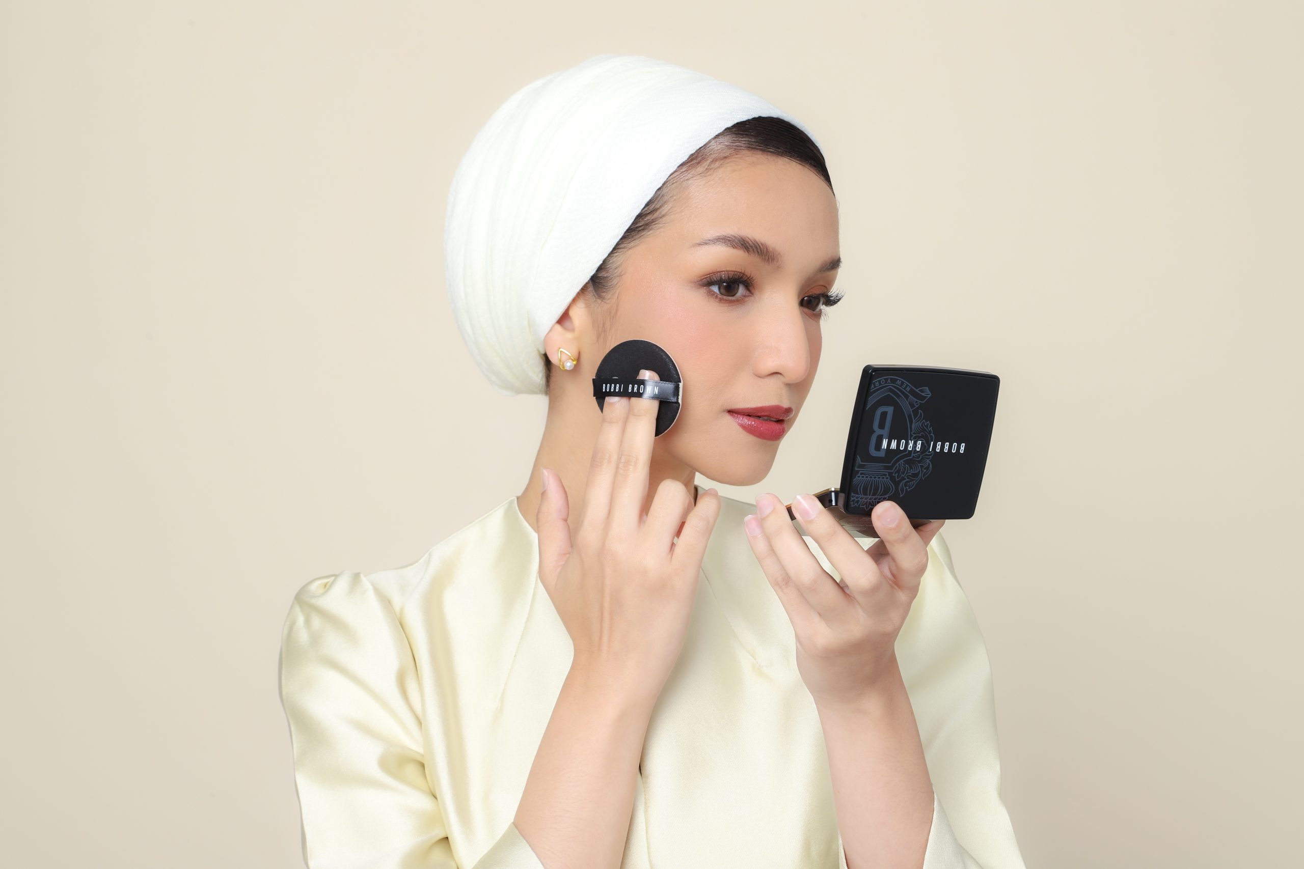 Solekan Untuk Raya – Bobbi Brown Kongsi Tips Kulit Berseri Sepanjang Hari Raya