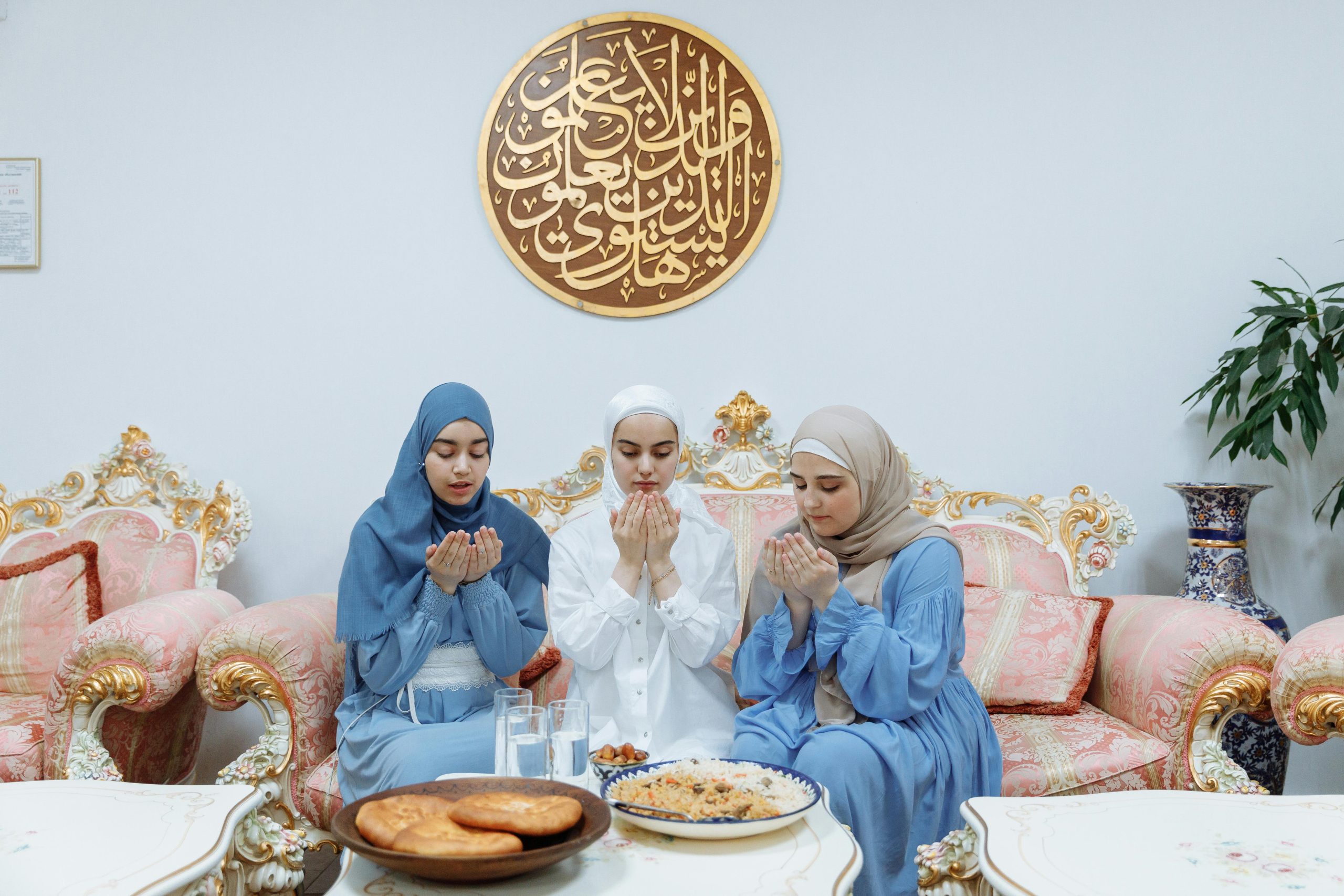 Waspada Makan Makanan Manis Berlebihan Saat Berbuka