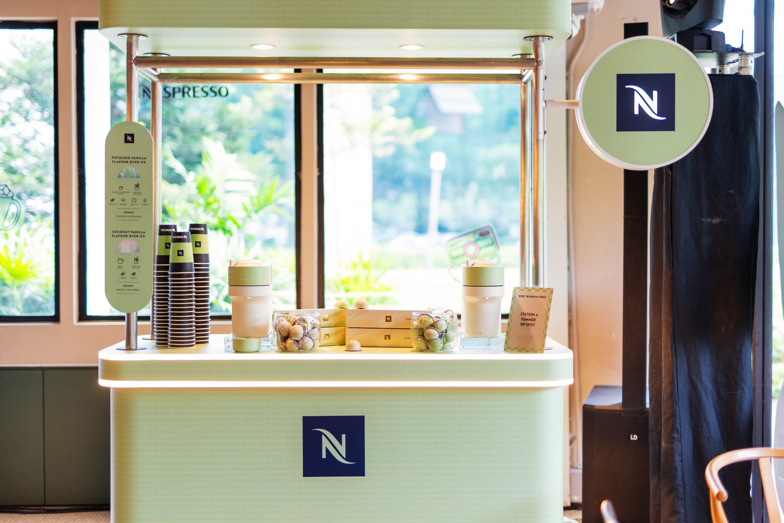 Nespresso Perkenalkan Koleksi Musim Panas 2025 – Kombinasi Gaya Hidup Aktif, Kenangan Era 90-an Dan Kopi Ais Mewah