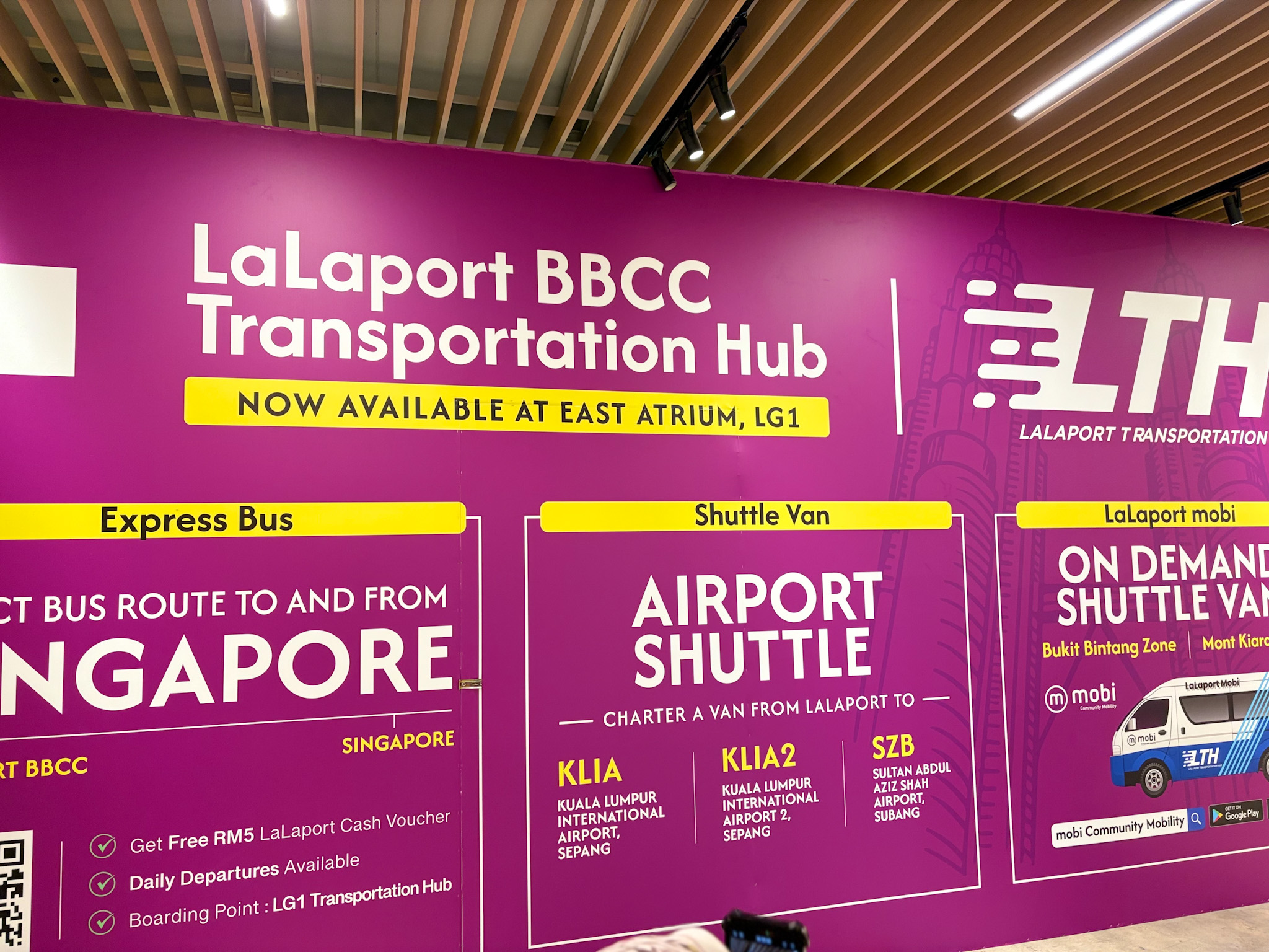 Lalaport BBCC Kini Hadir Dengan Hab Pengangkutan Tersendiri – Tawar Perkhidmatan Bas Terus Ke Singapura Dan Hatyai