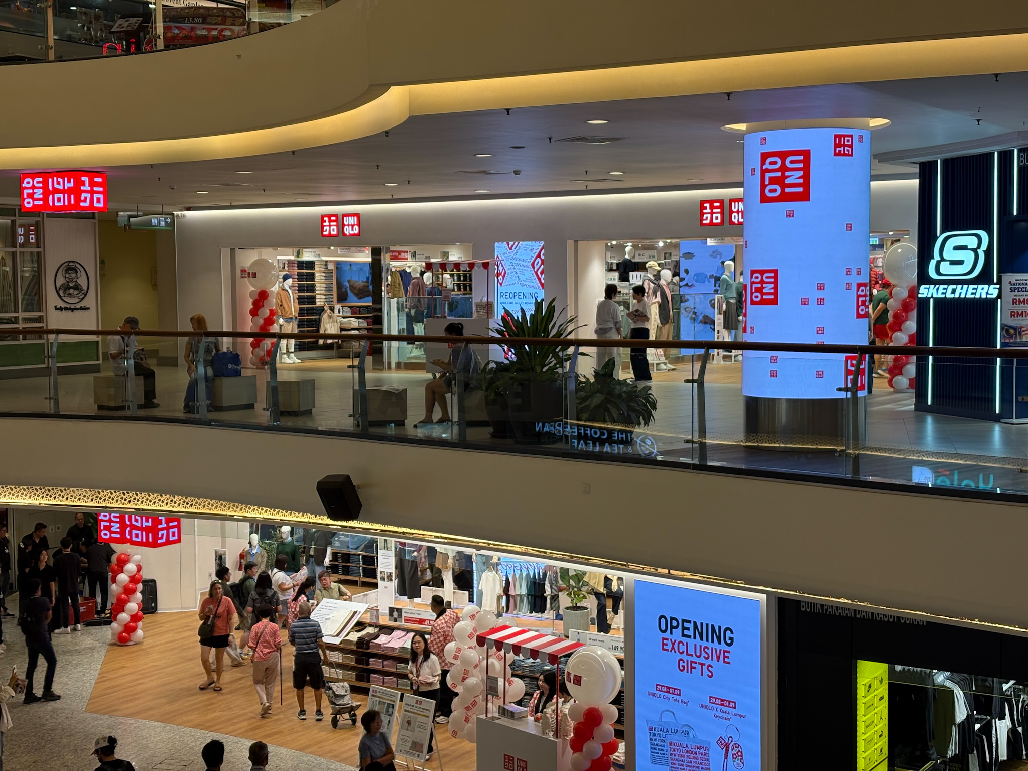 UNIQLO Mid Valley Megamall Kini Dibuka Semula – Hadir Ruang Beli-Belah Dua Tingkat