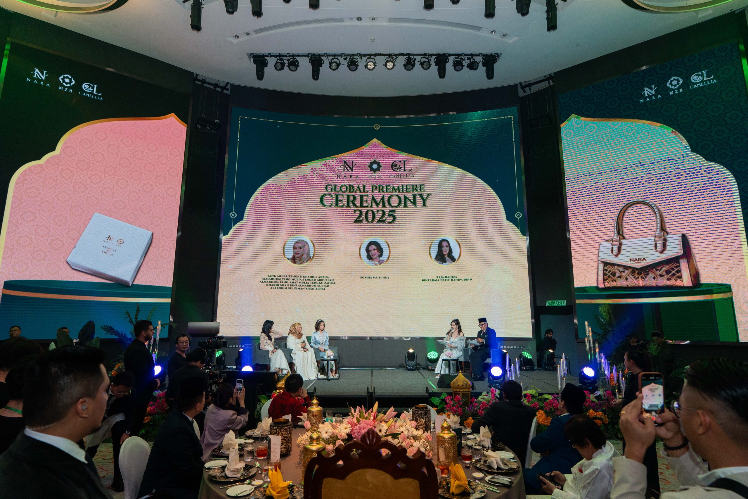 Era Baharu Fesyen Mesra Muslim – Tiga Jenama Malaysia Menembusi Pentas Dunia