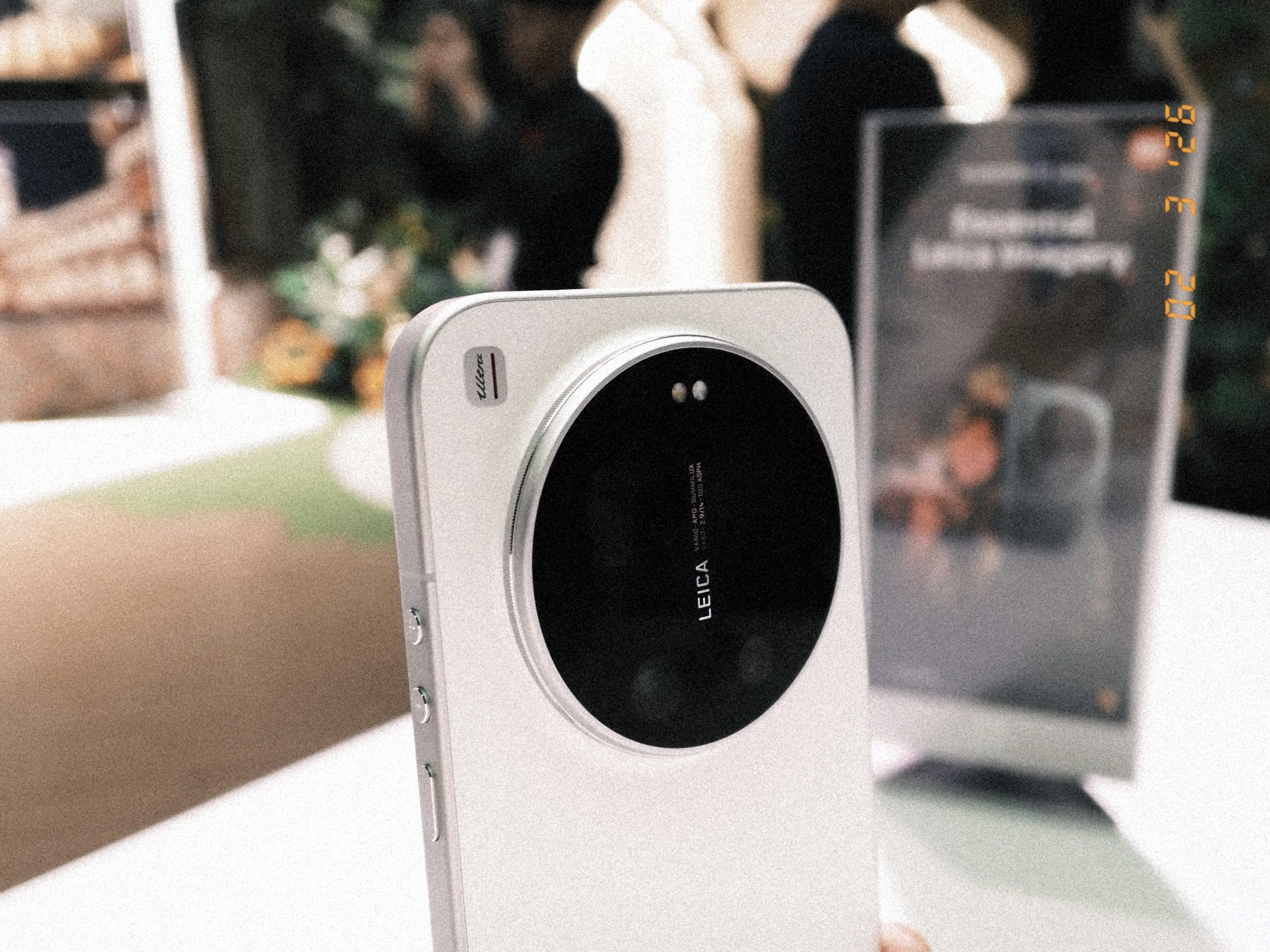 Mari Rakam Gambar Seakan Profesional: Fotografi Jalanan & Fotografi Malam Menggunakan Kamera 200MP Xiaomi 17 Ultra