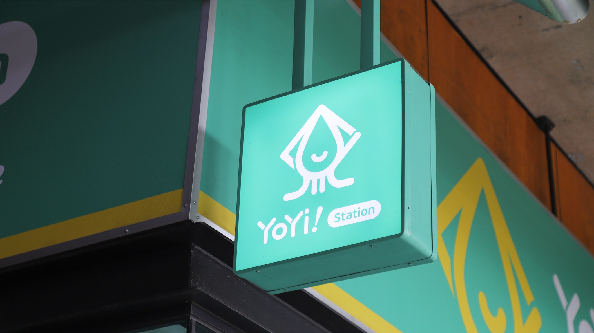 J&T Express Malaysia Bawakan YoYi – Solusi Peti Bungkusan Pintar 24 Jam & Pusat Pengambilan Baharu