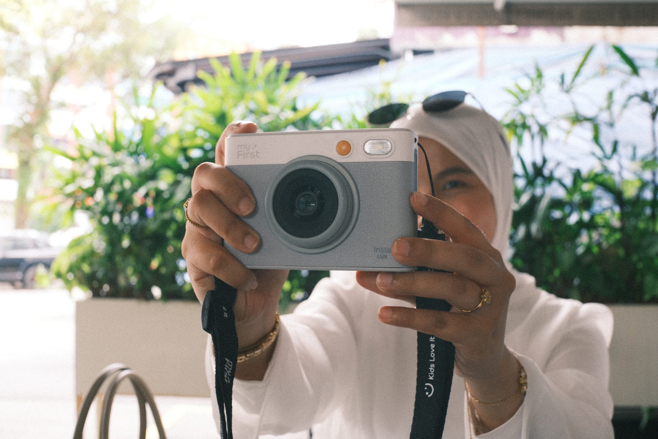 Ulasan myFirst Insta Lux – Kamera Cetak Foto 2-Dalam-1 Untuk Kanak-Kanak