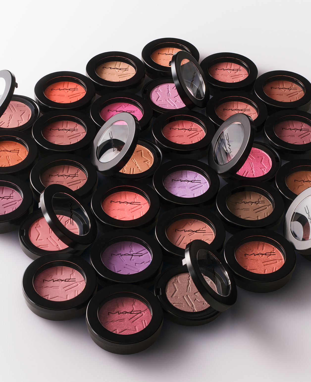 M·A·C Lancar Colourstruck Blush Skinfinish Dengan 29 Pilihan Warna Baharu