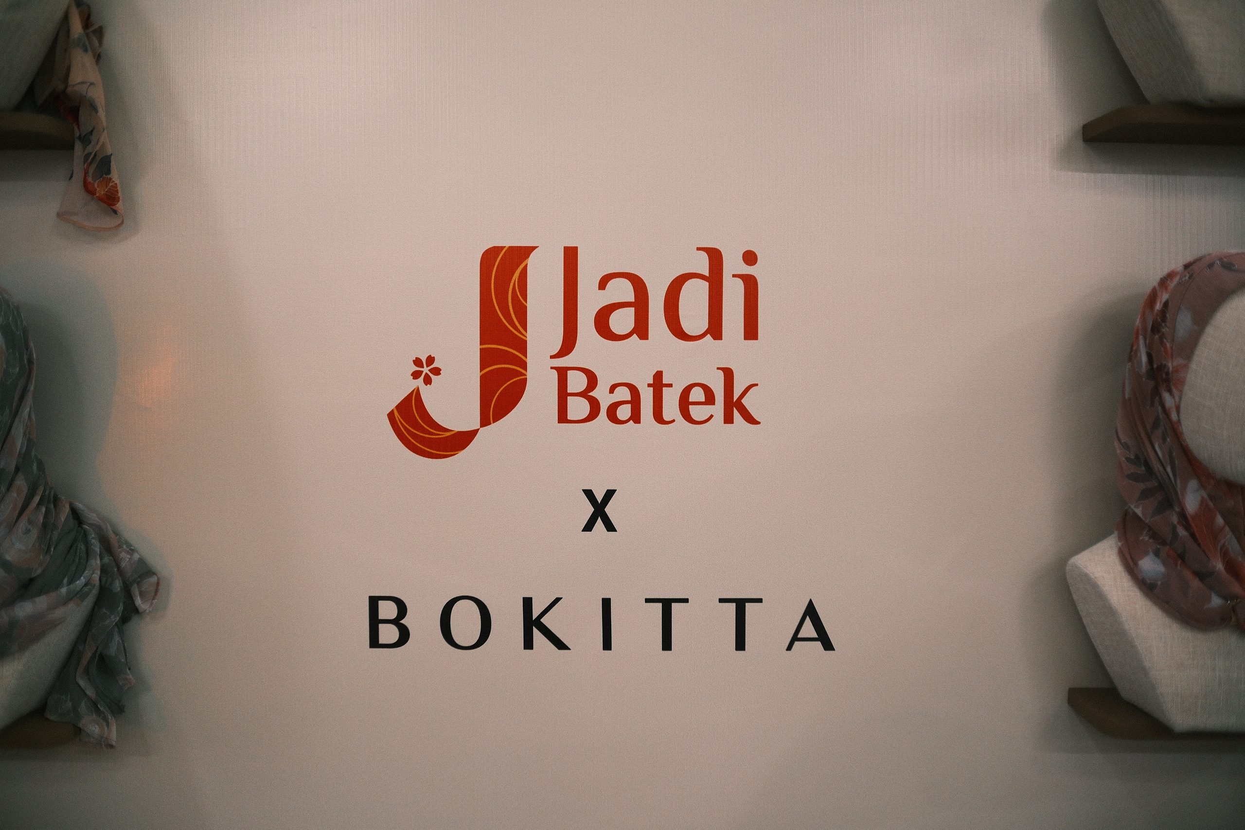 Jadi Batek x Bokitta Memperkenalkan The Art Series, Koleksi Tudung Bercorak Batik Lukisan Tangan