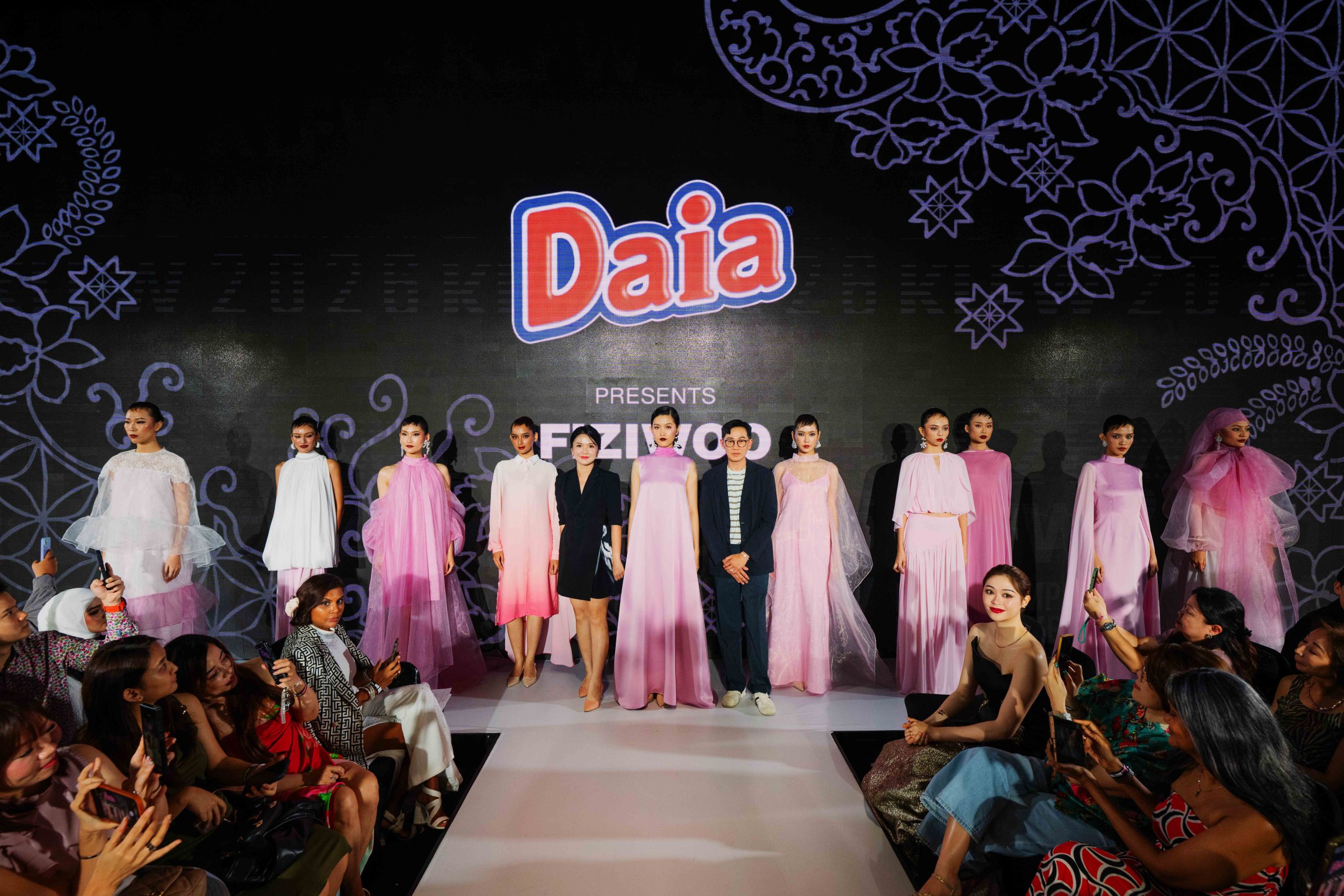 KLFW 2026: Daia Dan FIZIWOO Raikan Fesyen Menerusi Penjagaan Fabrik
