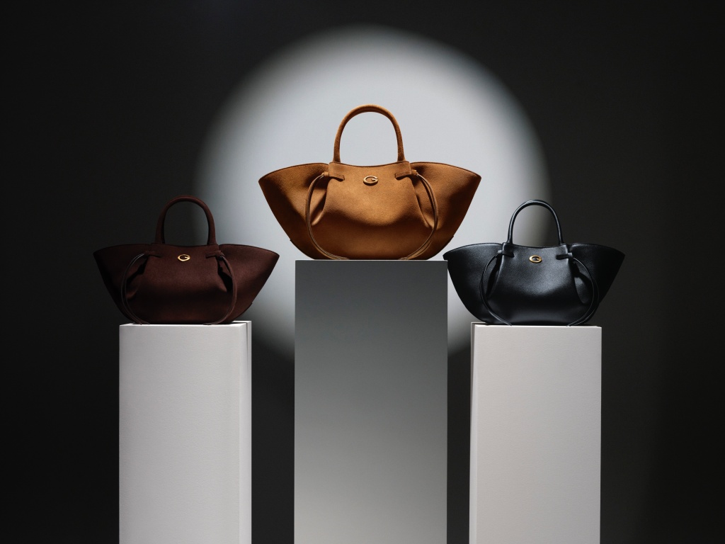 GUESS Allegra Tampil Dengan Rekaan Feminin Dan Praktikal