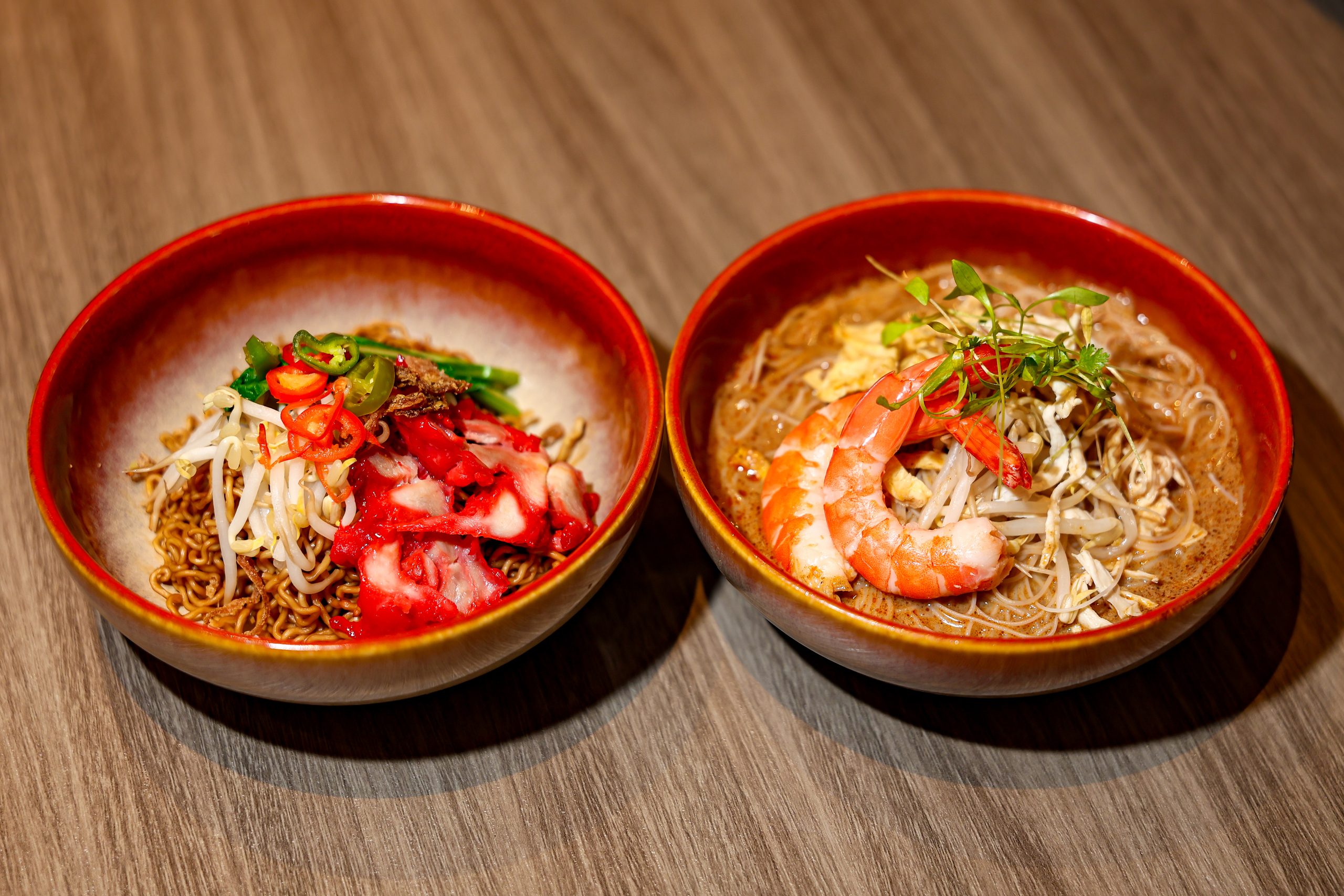 Laksa Sarawak Atau Mi Kolo? Kenali Perbezaan Dua Hidangan Popular Sarawak