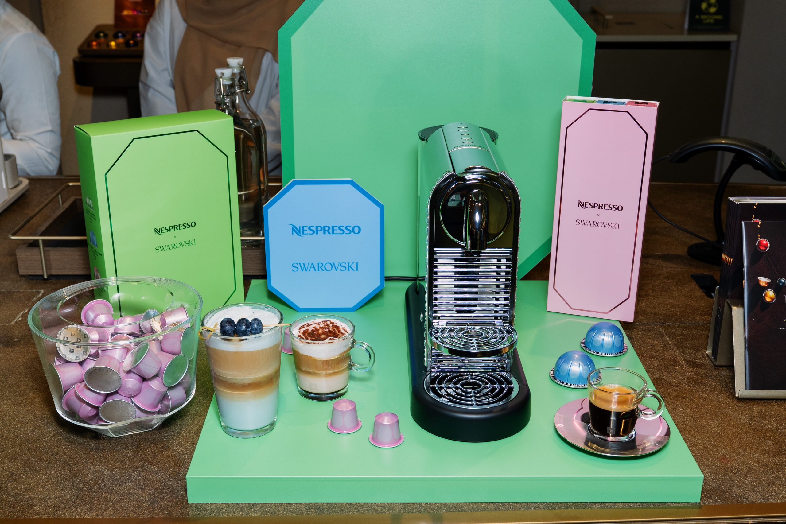 Nespresso Dan Swarovski Memperkenalkan Mesin Kopi Dengan Hiasan Kristal