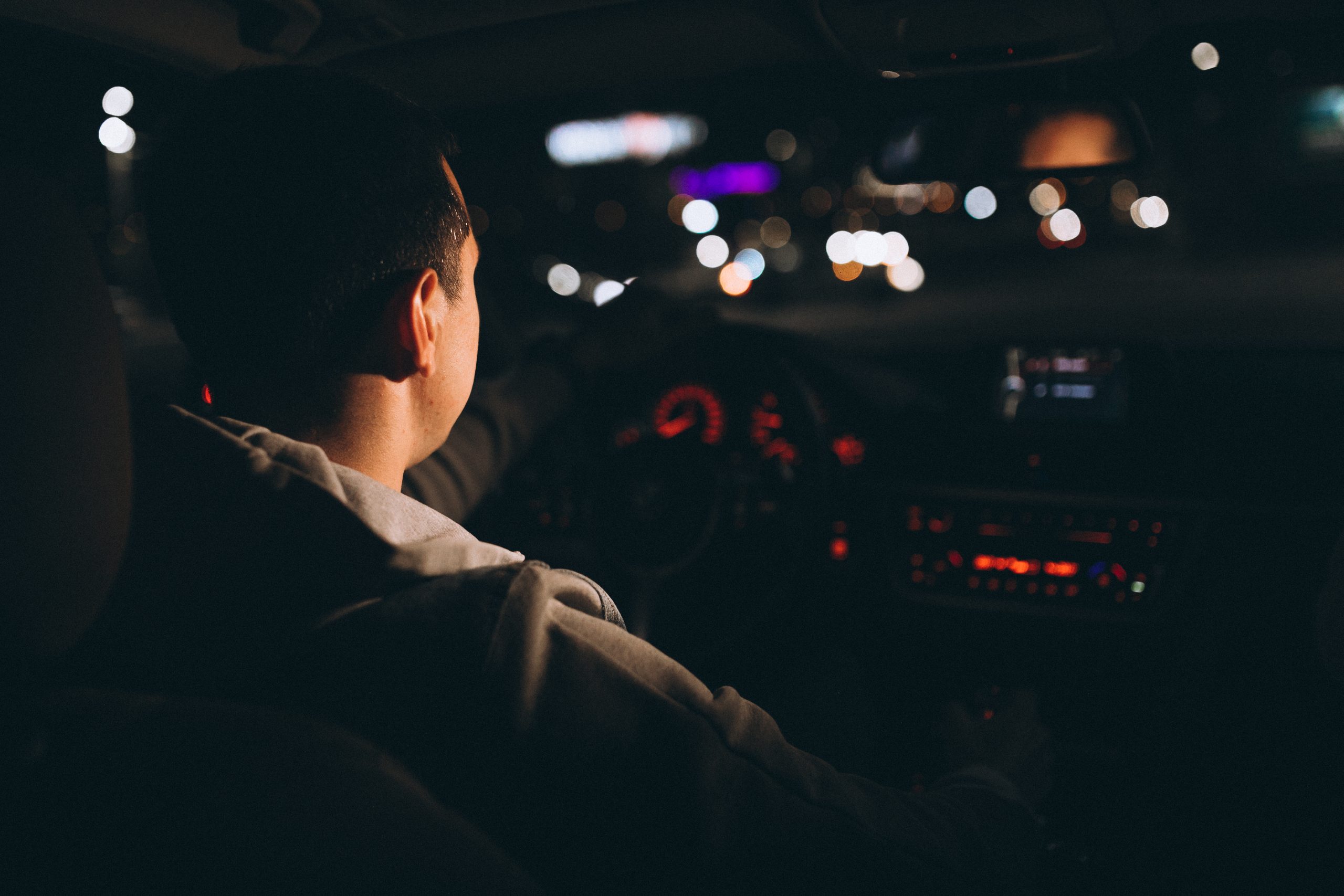 Penglihatan Malam Semakin Kabur? Kenali Tanda Retinitis Pigmentosa